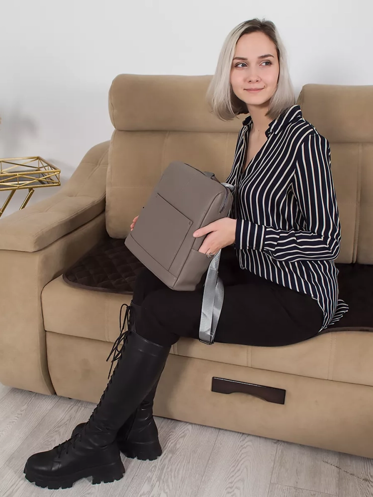 Женский рюкзак под А4 серый Paul Rayner 1071