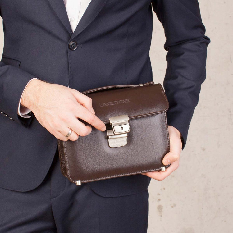 Барсетка коричневая из натуральной кожи Foxcote brown