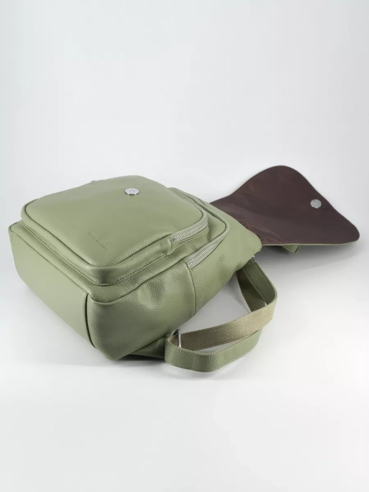 Рюкзак женский кожаный Paul Rayner фисташковый 1031